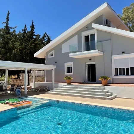 Aphrodite Villa *